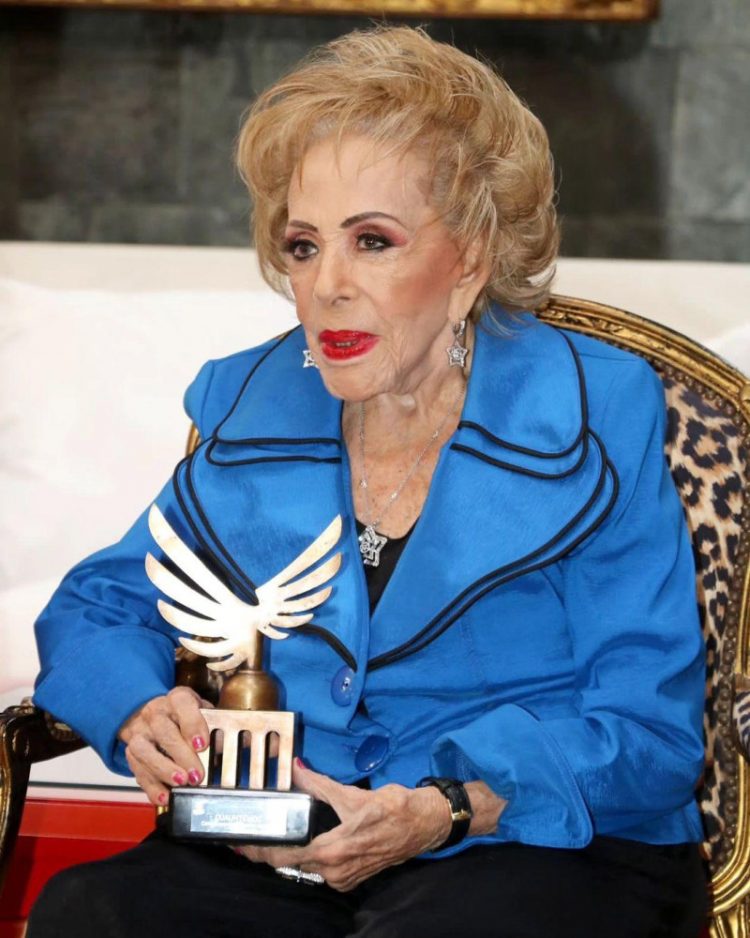 Muere la icónica actriz mexicana Silvia Pinal a los 93 años