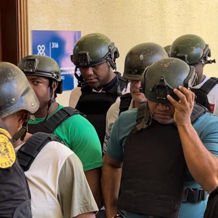 Dictan 18 meses de prisión preventiva contra 7 de los 10 implicados en caso Pandora