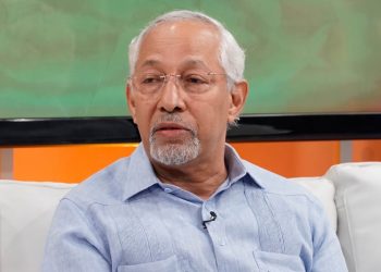 Ángel Hernández revela que había renunciado antes de que designaran al nuevo ministro de Educación