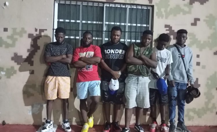 Someten a la justicia a dos hombres por transportar haitianos indocumentados