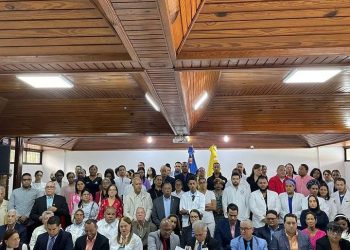 Colegio Médico anuncia un paro de 72 horas en todos los hospitales públicos