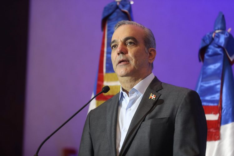 Presidente Abinader ordena la supresión de Fodearte