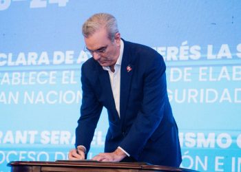 Presidente Abinader firma Pacto Nacional por la Seguridad Via