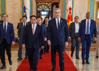Presidente Abinader recibe al primer ministro de Vietnam en el Palacio Nacional