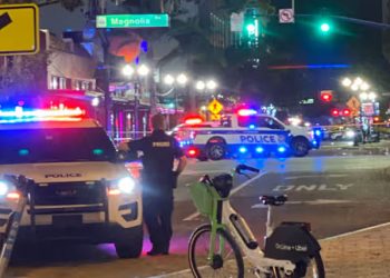 Dos muertos y seis heridos tras tiroteo durante celebración de Halloween en Orlando