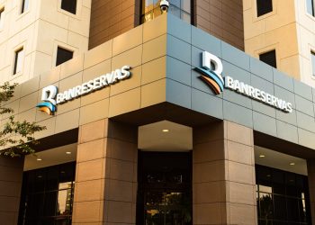 Banreservas paga por error dos veces a empleados del Ministerio de Medio Ambiente