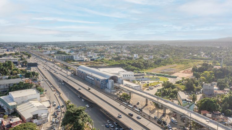 Concluyen los trabajos de empalme de viaducto del Metro hacia Los Alcarrizos