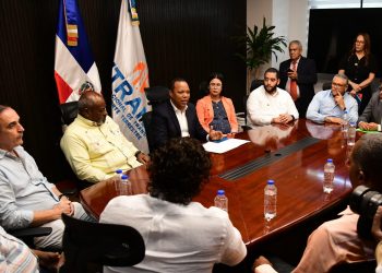 Intrant reactiva entrega de licencias operación de transporte privado tras varios años paralizado