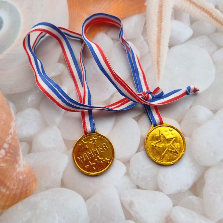 Tres privados de libertad reciben medallas al Mérito Estudiantil por Excelencia Académica