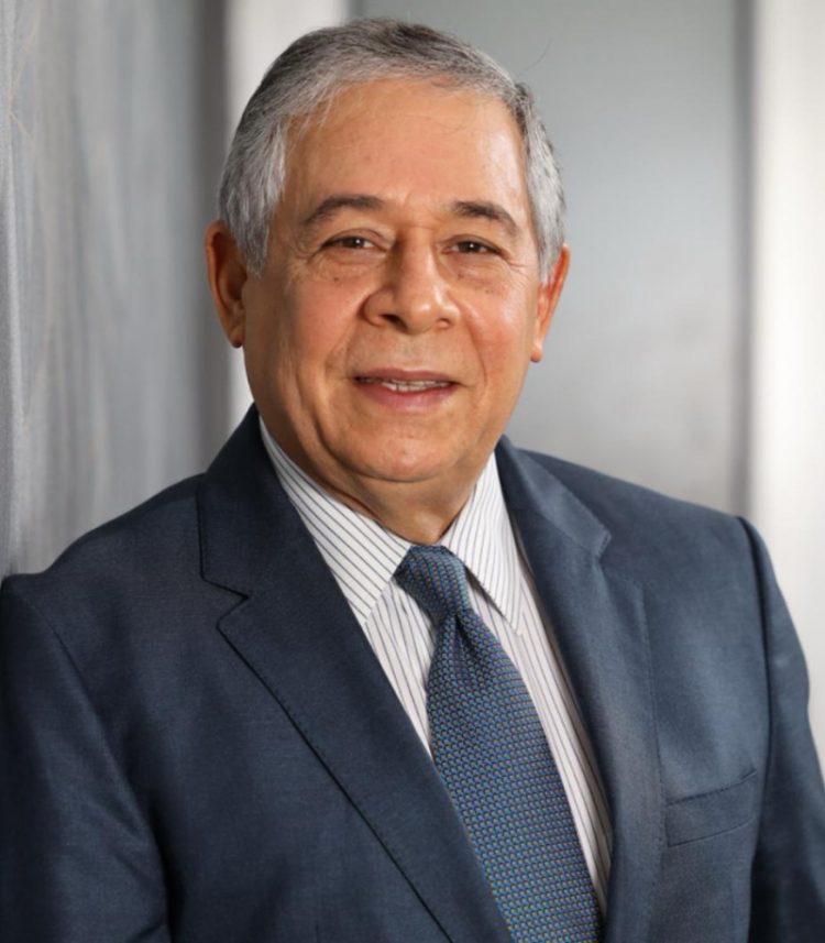 Luis Abinader designa a Roberto Salcedo como embajador en Panamá