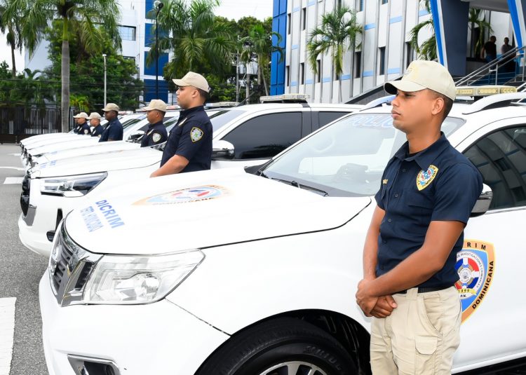 Policía detiene hombre denunciado por alegadamente vender bonos navideños
