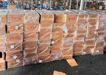 Aduanas decomisa millones de cigarrillos y municiones en Haina