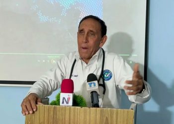 Doctor Cruz Jiminián denuncia que usan su nombre e imagen en falso estimulante sexual