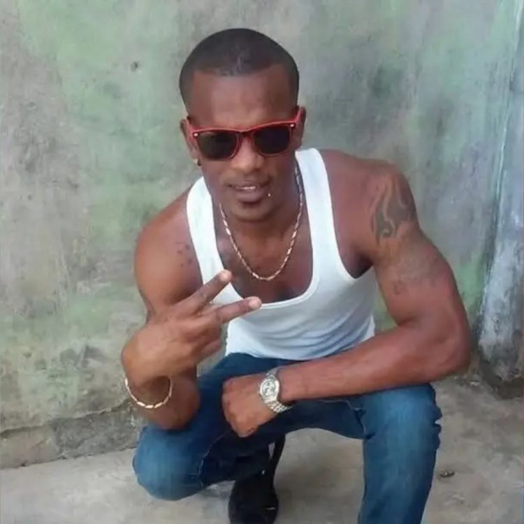 Familiares de recluso encontrado muerto en cárcel de SFM aseguran que no fue suicidio