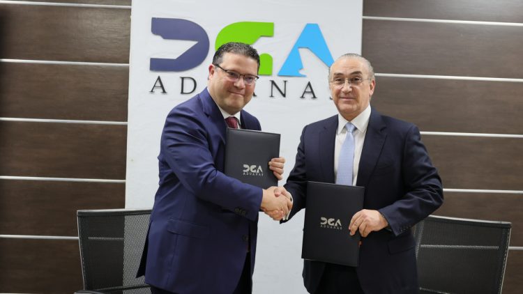 Aduanas y la ONEC firman acuerdo para combatir la competencia desleal