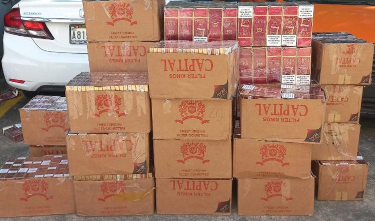 Detienen a mujer con 8,000 cajetillas de cigarrillos de contrabando