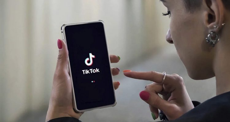 Albania cerrará TikTok durante al menos un año