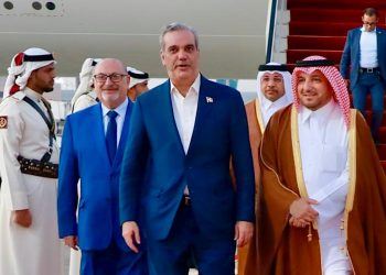 Presidente Abinader llega a Qatar para participar en el Foro Mundial de Doha