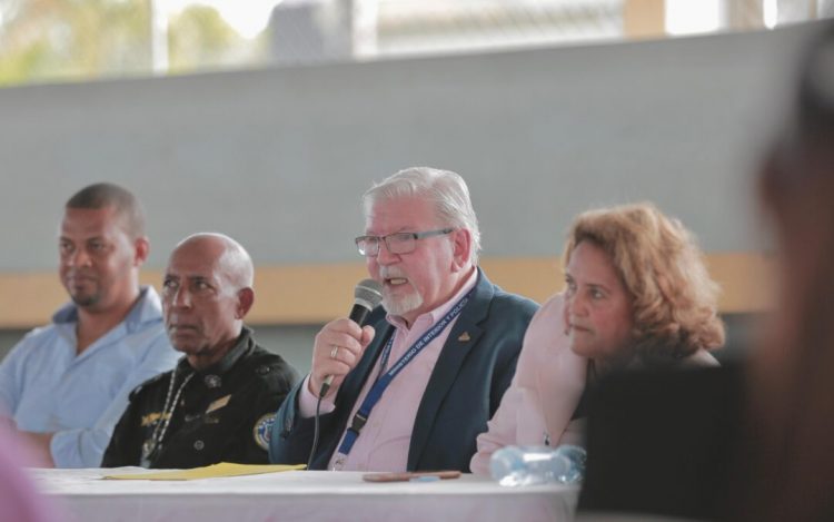 Interior y Policía recuerda que solo los negocios autorizados pueden vender fuegos artificiales