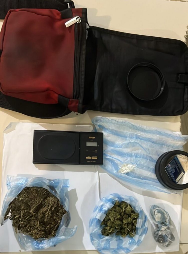 Policía desmantela puntos de distribución de sustancias controladas en Villa Mella