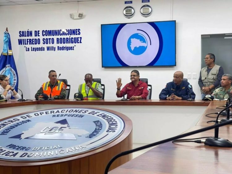 COE reporta ocho muertos y 108 intoxicados