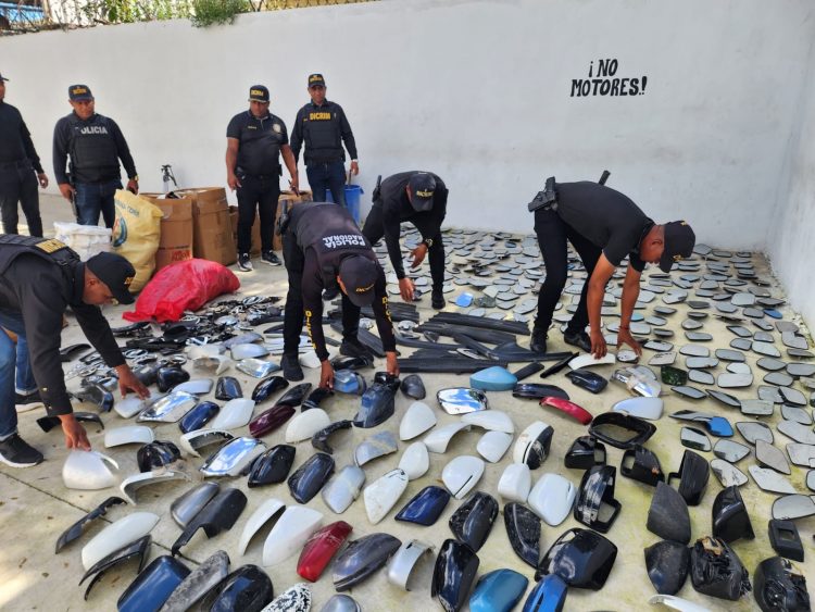Policía desmantela un almacén de piezas de vehículos robadas en Villa María
