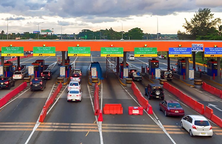 Realizan por primera vez pruebas de alcohol en peajes; 58 conductores dan positivo
