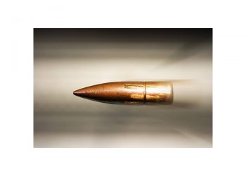 Muere una adolescente impactada por bala perdida durante discusión por accidente de tránsito