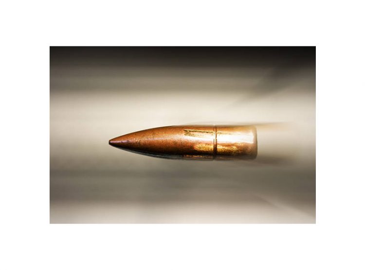 Muere una adolescente impactada por bala perdida durante discusión por accidente de tránsito