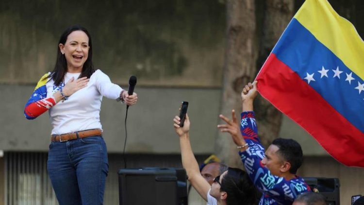 Maria Corina Machado se dirige a los Venezolanos con un discurso