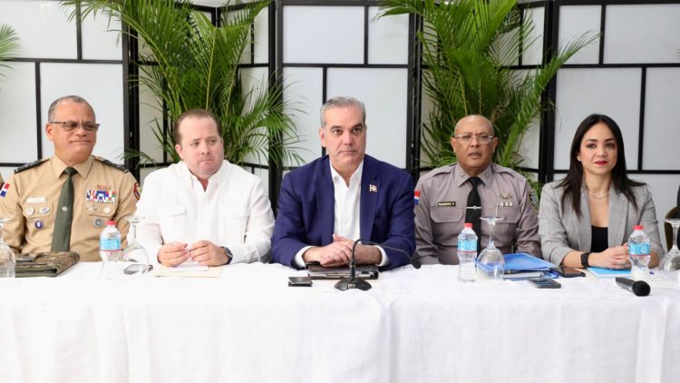 Abinader encabeza la primera reunión del Plan de Seguridad Ciudadana del 2025
