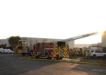 Avioneta se estrella en California: dos muertos y 18 heridos