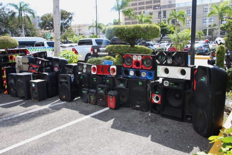 Incautan 206 bocinas por contaminación sónica y las entregan al Ministerio Público