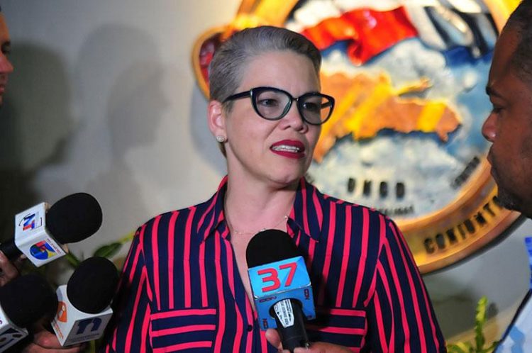 Josefina Capellán es cancelada de interior y policía