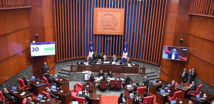 Senado aprueba Ley de fiscalización del Congreso Nacional