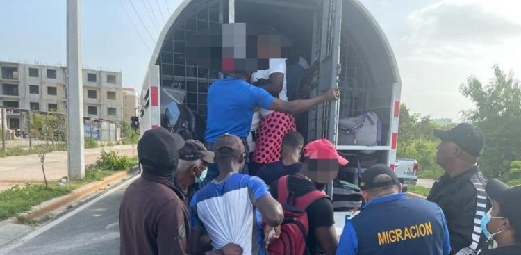Deportan 14,633 haitianos ilegales en enero