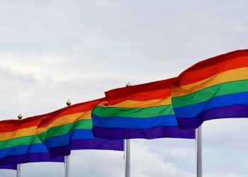 Trump eliminará programas federales sobre diversidad y reconocerá solo "dos sexos"