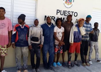 Armada detiene a nueve haitianos por pesca ilegal