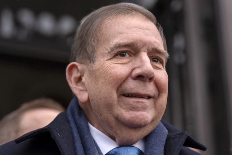 Edmundo González viajará a Perú hoy