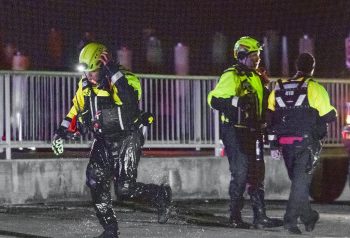 Jefe de bomberos de Washington descarta supervivientes y recuperan 27 cuerpos