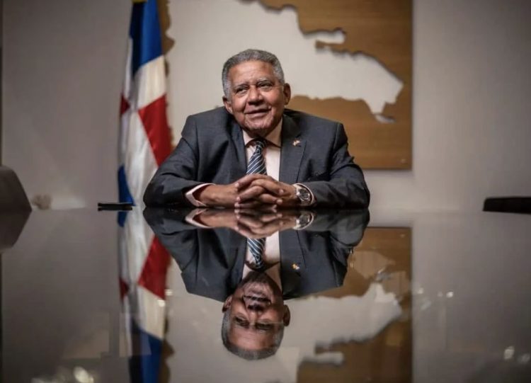 Juan Bolívar Díaz asume nuevo cargo como embajador de RD en México