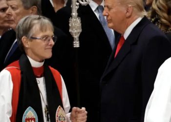 Trump ataca a obispa por pedir compasión por inmigrantes y LGTB