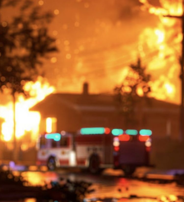 Madre apaga alarmas y quema su casa para matar a sus hijos