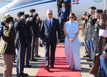 Abinader ya se encuentra en Puerto Rico para toma de posesión de nueva gobernadora