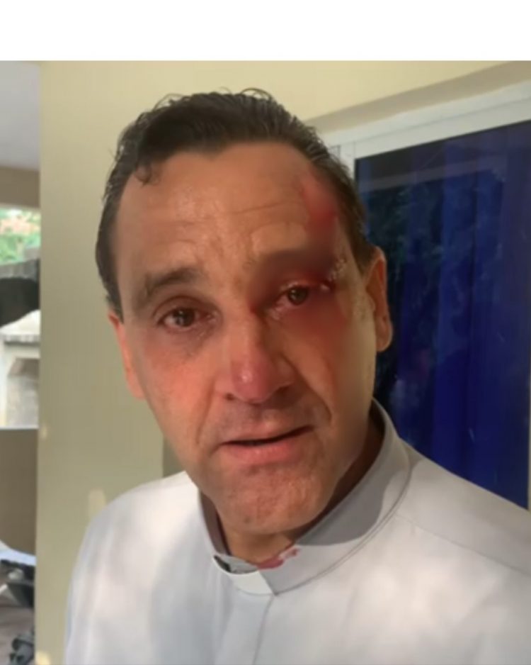 Sacerdote denuncia agresión en Cotuí por Barrick Gold y autoridades