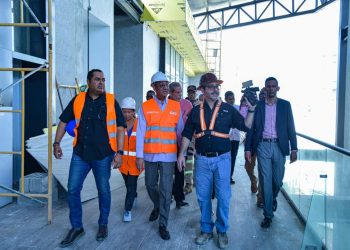Deligne Ascención destaca avance del 95% en construcción del Palacio de Justicia de SDE