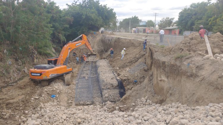 Indrhi restablece servicio en canales UFE y Monsieur Bogaert