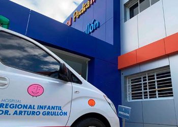 Niño de dos años queda desfigurado por ataque de perro en Santiago