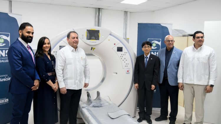 Ministerio de Salud y SNS reciben tomógrafo donado por el Gobierno de Japón