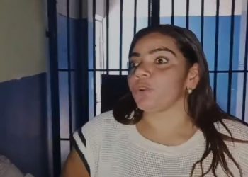 Prisión preventiva para mujer por romper cristales del vehículo de su ex